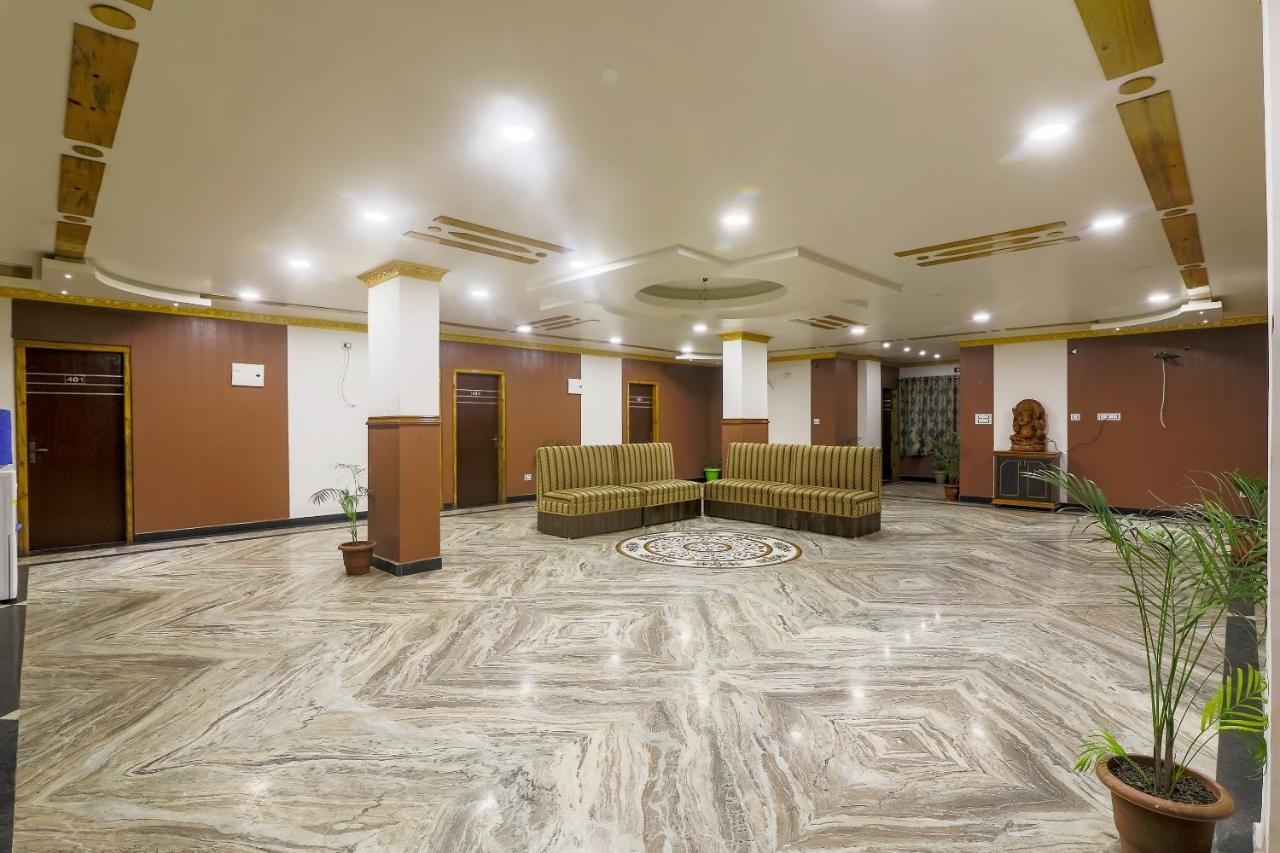 Oyo 36201 Sangam Grand Guwahati Exterior foto